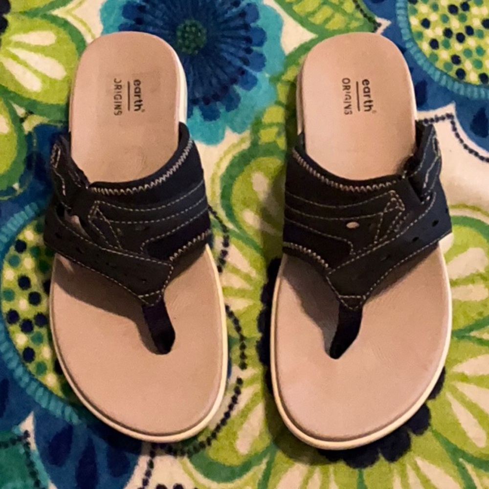 Earth Origins Women's Black Sandals